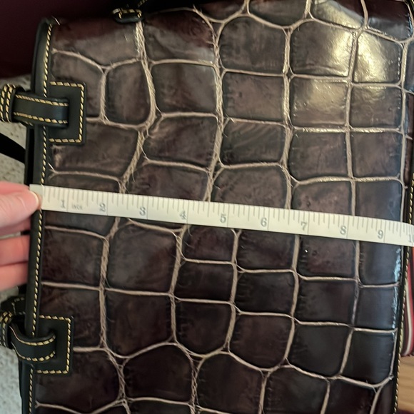 Pre owned Rare Dooney & Bourke Purple smoke tote with wallet. - Picture 13 of 14